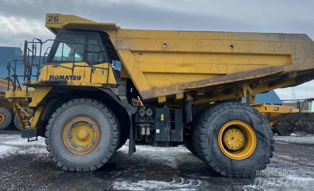 Komatsu 605-7 초대형 덤프 트럭