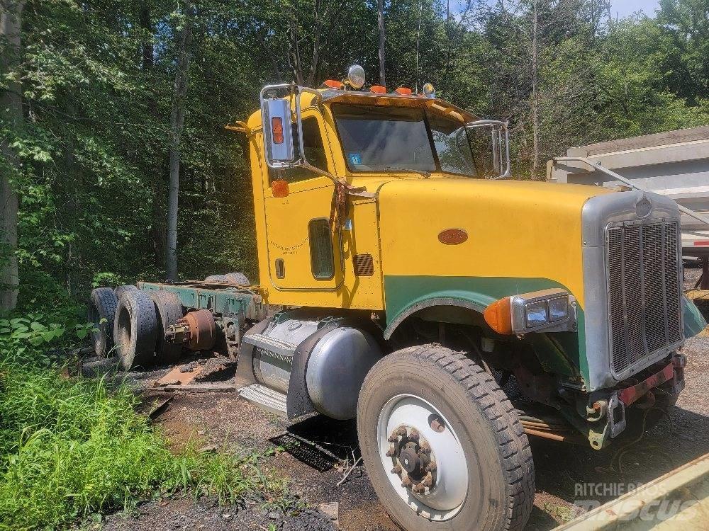 Peterbilt 357 덤프 트럭