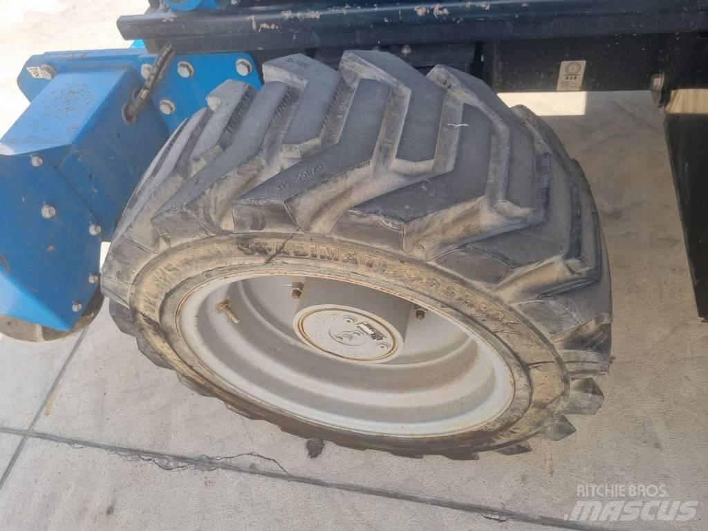 Genie GS 4390 - R304 가위형 리프트