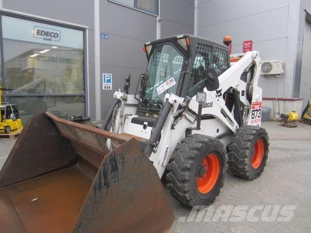 Bobcat 873 HF  스키드로더