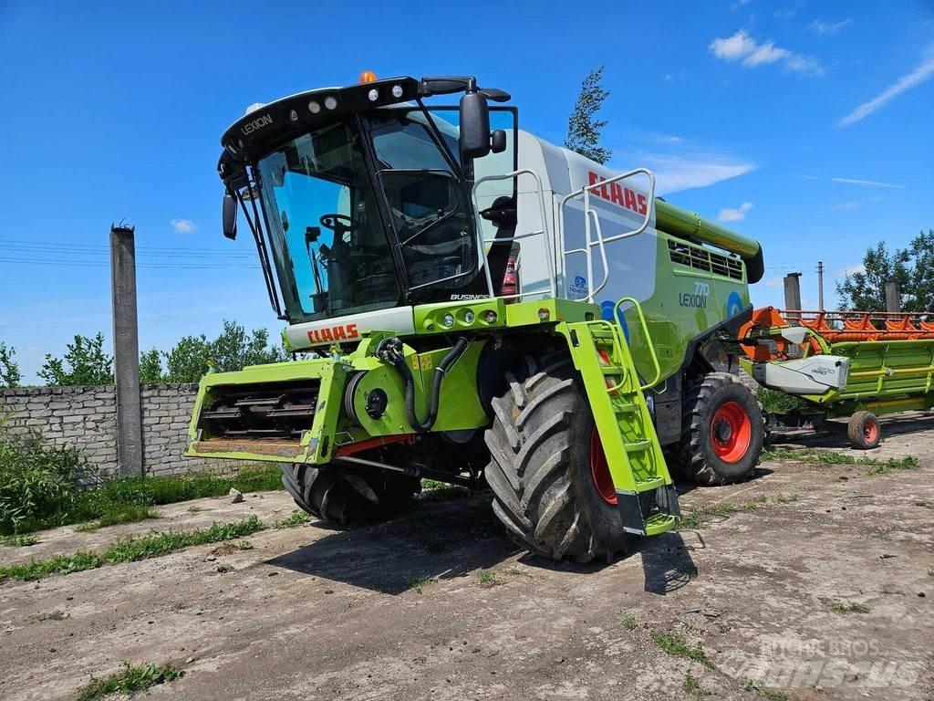 CLAAS Lexion 770 콤바인 수확기