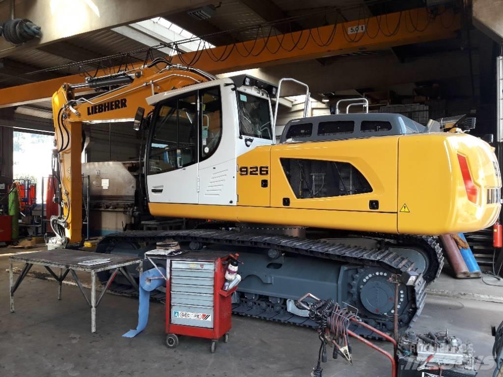 Liebherr R 926 LC 대형 굴삭기 29톤 이상