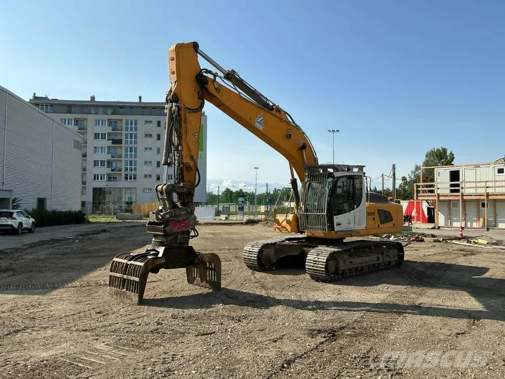 Liebherr R 926 LC 대형 굴삭기 29톤 이상