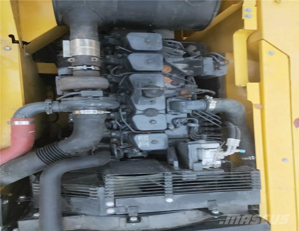 Komatsu PC200-7 대형 굴삭기 29톤 이상