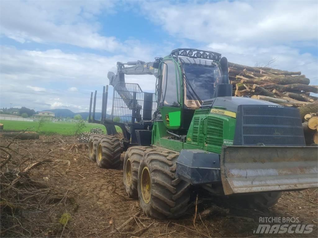 John Deere 1110 G 원목 포워더
