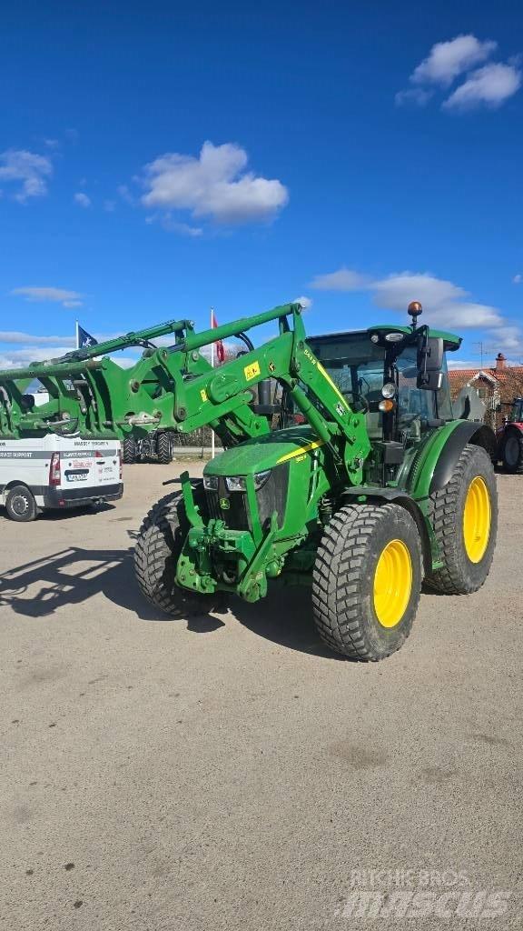 John Deere 5125R 트랙터