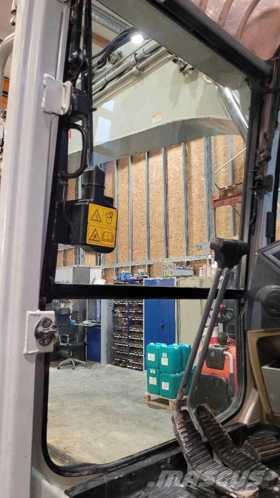 Takeuchi TB 2150 R 대형 굴삭기 29톤 이상