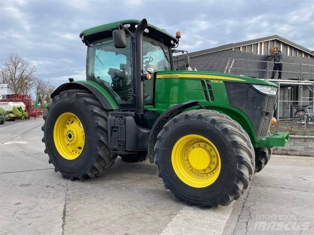 John Deere 7230 R 트랙터