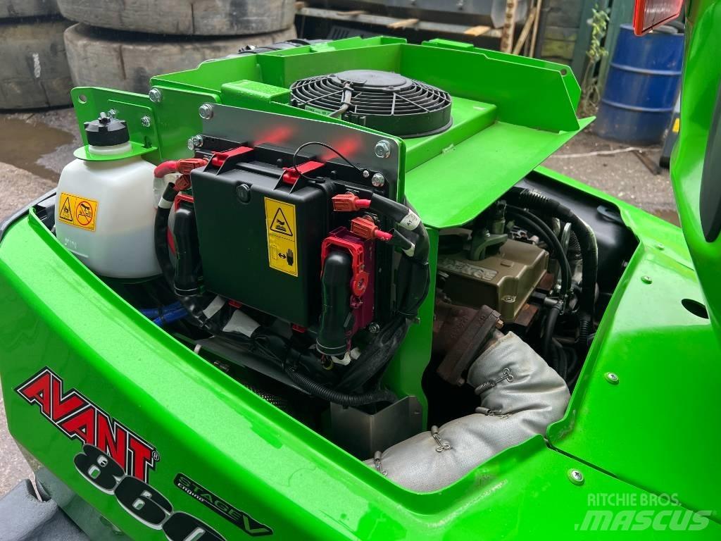 Avant 860 i  휠로우더