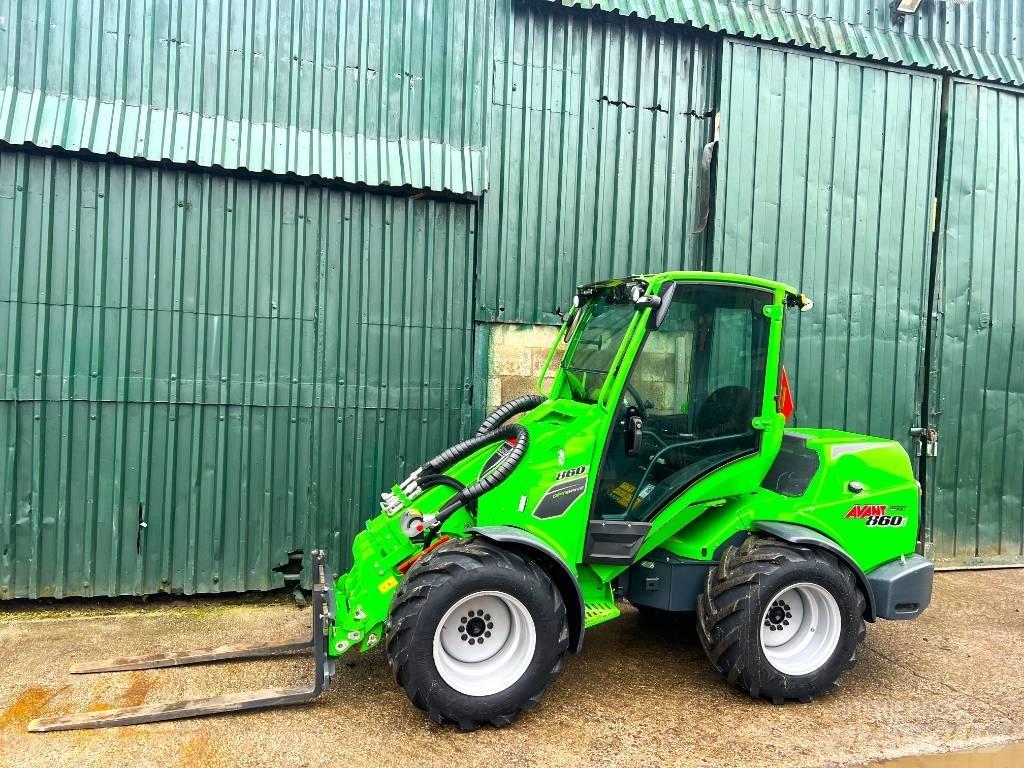 Avant 860 i  휠로우더