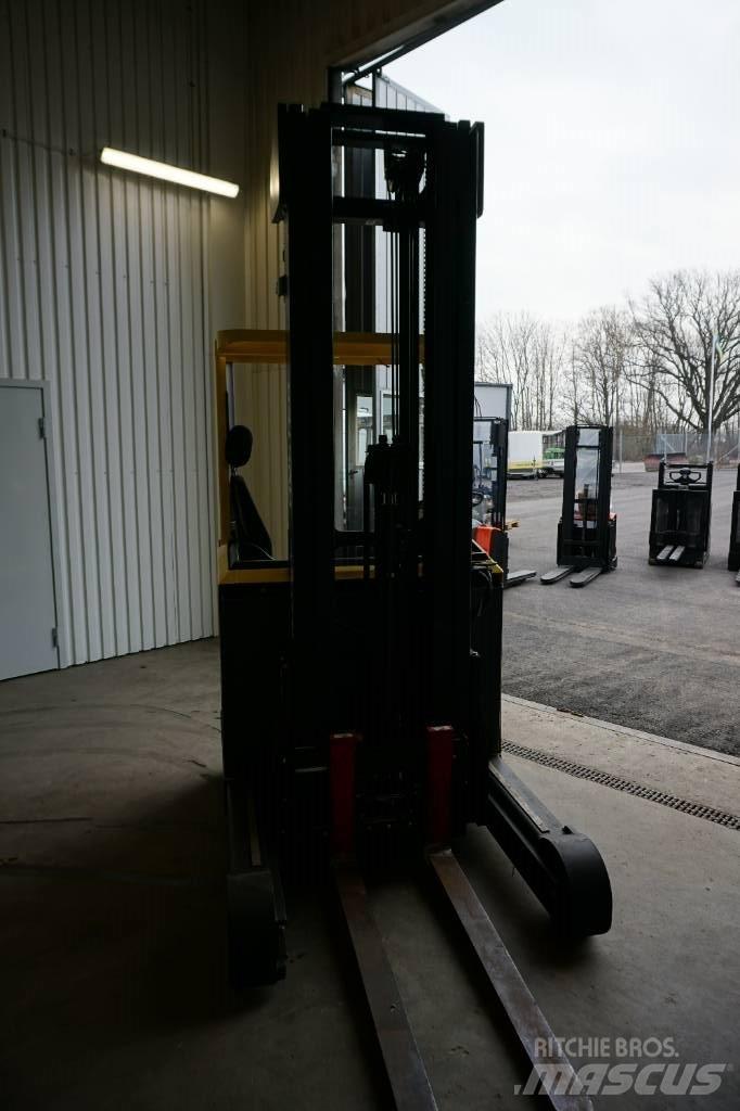 Hyster R1.4 리치 트럭