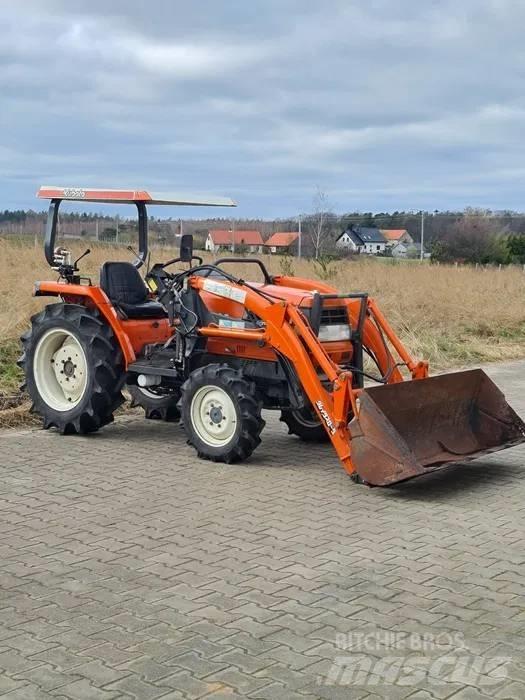 Kubota GL 25 소형 트랙터