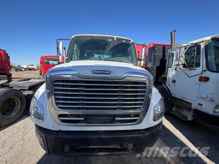Freightliner M2 케이블 리프트 탈착식 트럭