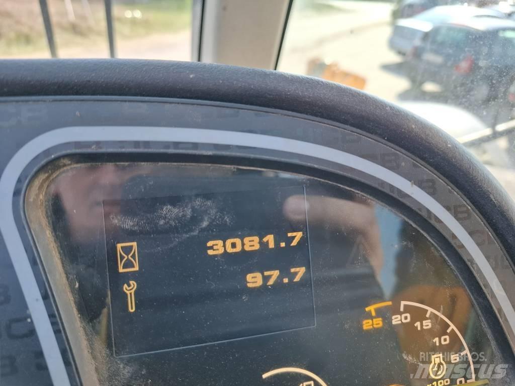 JCB 540-140 텔러 핸들러
