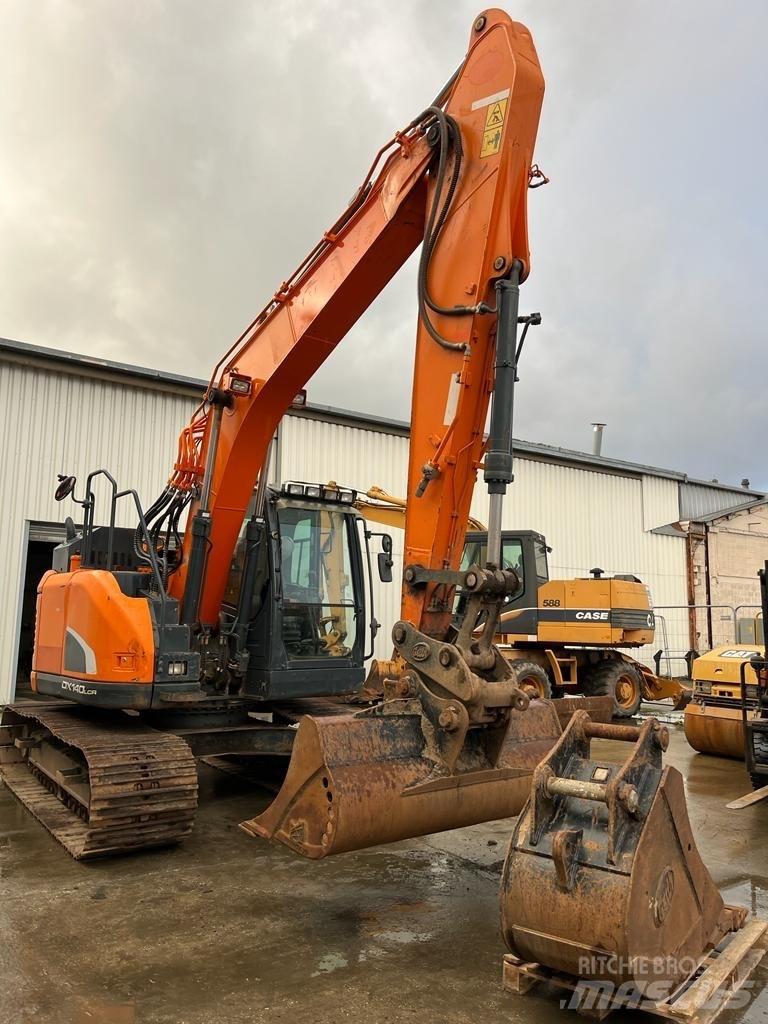 Doosan DX140 LCR 대형 굴삭기 29톤 이상