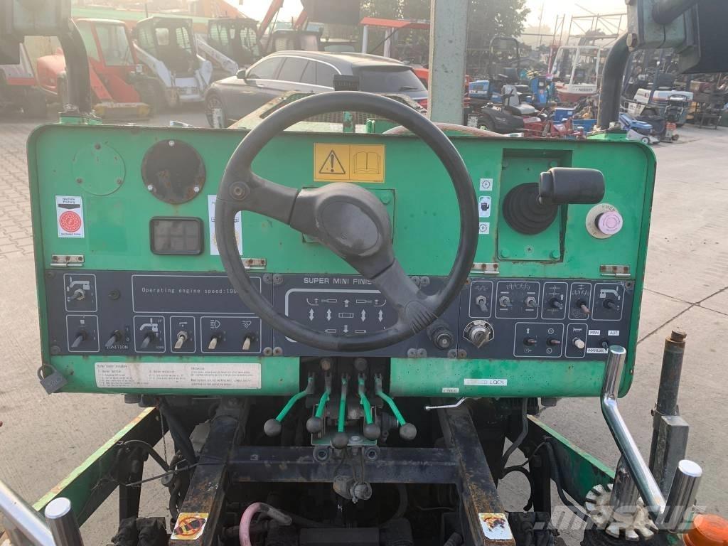 Hanta F14CE 아스팔트 포장장비