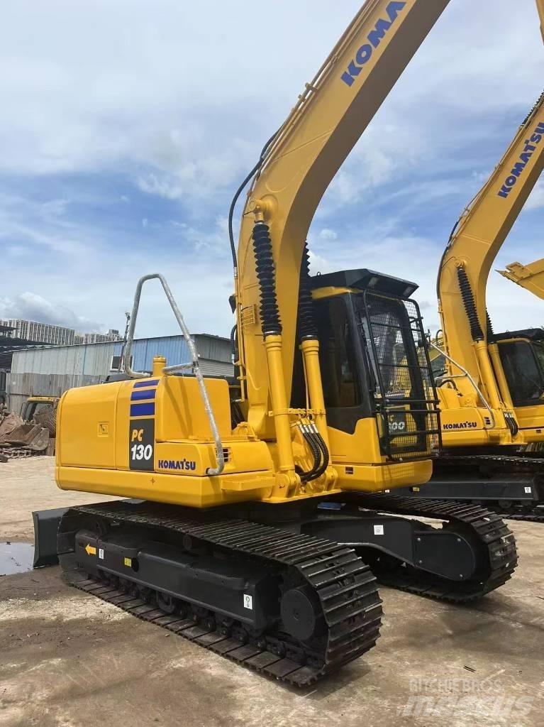 Komatsu PC 130 중형굴삭기 7톤-28톤