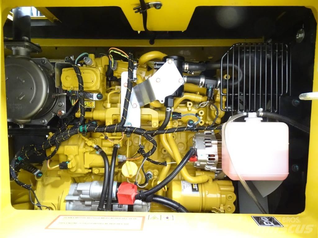 CAT 310 대형 굴삭기 29톤 이상