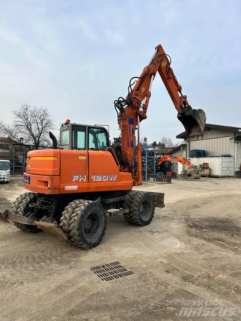 Fiat-Hitachi fh 120  휠 굴삭기