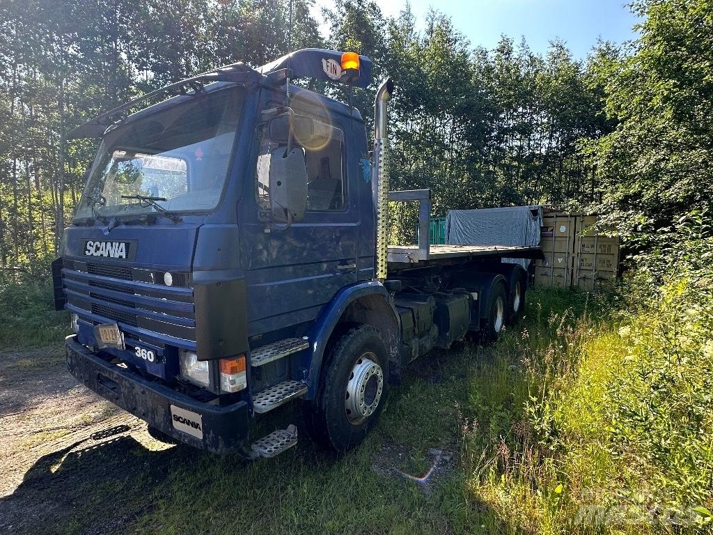 Scania 113 훅 리프트 트럭