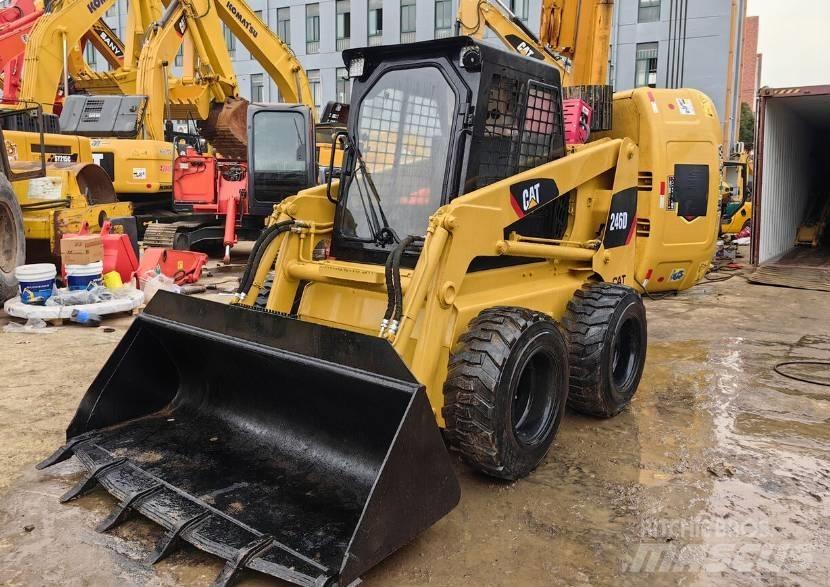 CAT 246D  스키드로더