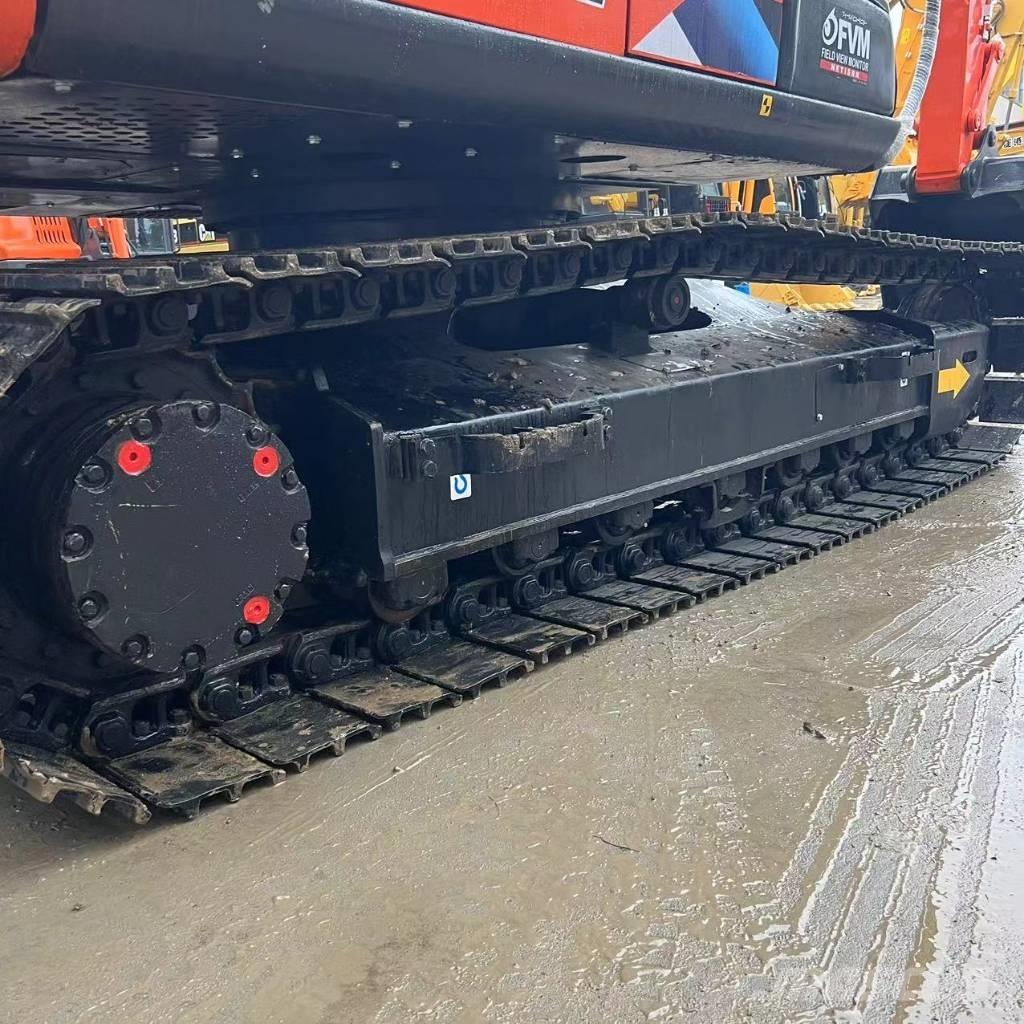 Hitachi ZX 120 대형 굴삭기 29톤 이상