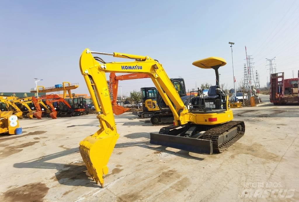 Komatsu PC 40 MR 소형 굴삭기 7톤 미만