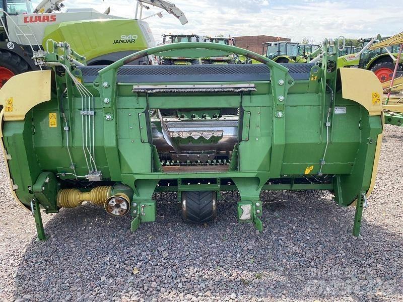 Krone BIG X 630 자동 초지기계