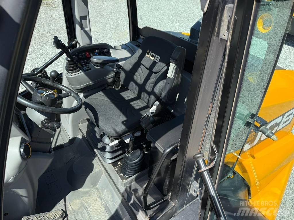 JCB TM 320 농업용 텔레 핸들러