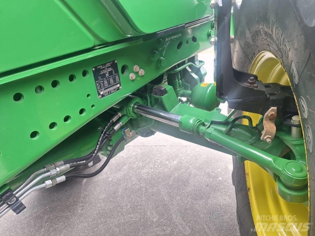 John Deere 6155 R 트랙터