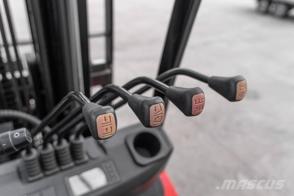 Manitou MI 30 D 디젤 지게차