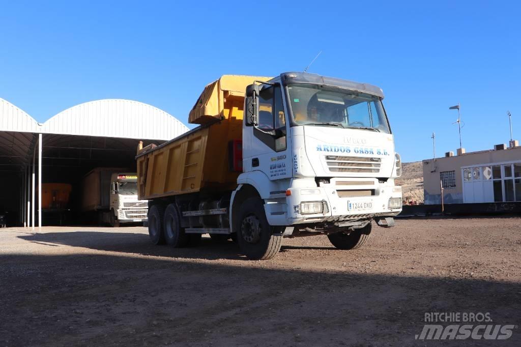 Iveco Trakker 380 덤프 트럭