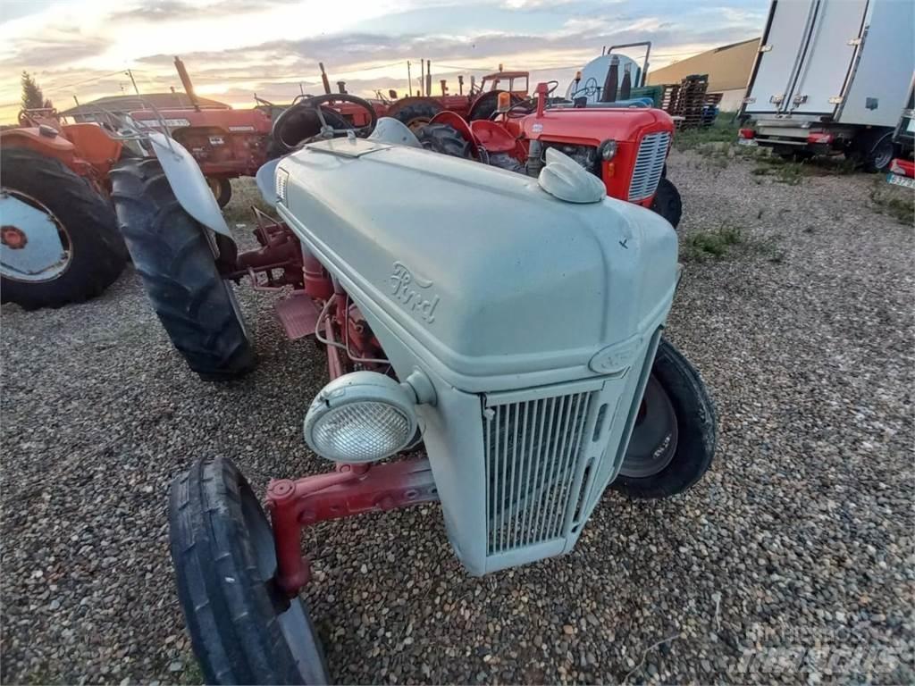 Ford 8N 트랙터