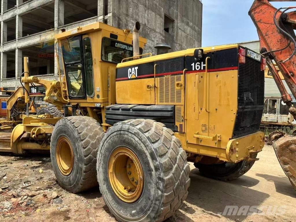 CAT 16 H 그레이더