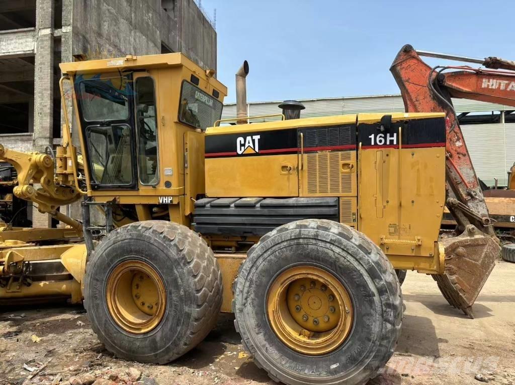 CAT 16 H 그레이더