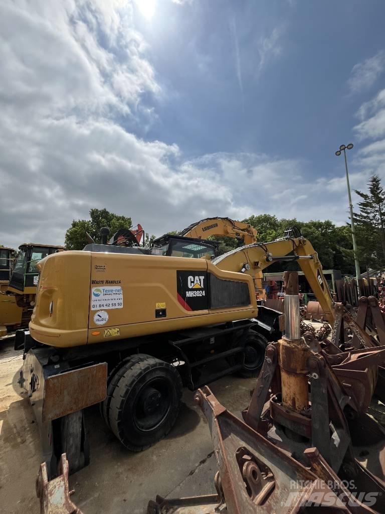 CAT MH 3024  휠 굴삭기