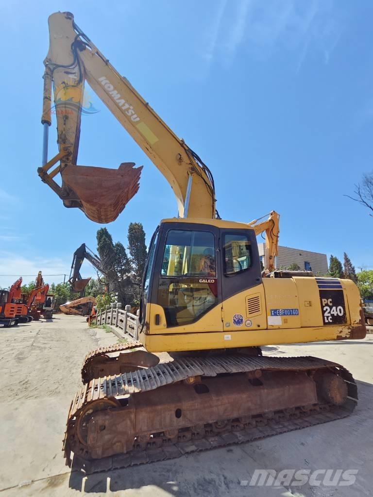Komatsu PC 240 LC-7 대형 굴삭기 29톤 이상