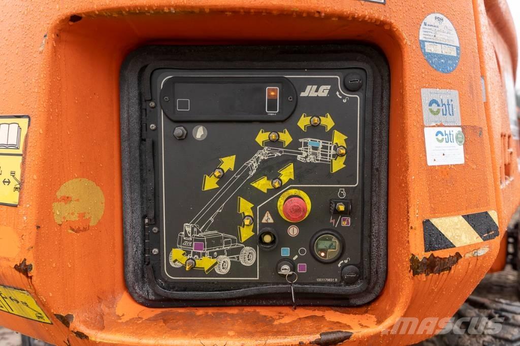 JLG 1350 SJP 견인식 전동이동 리프트