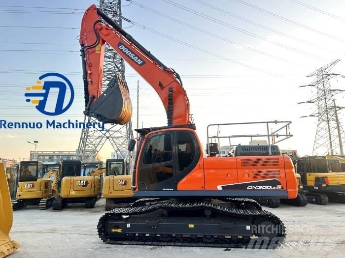 Doosan DX 300LC-9C 대형 굴삭기 29톤 이상