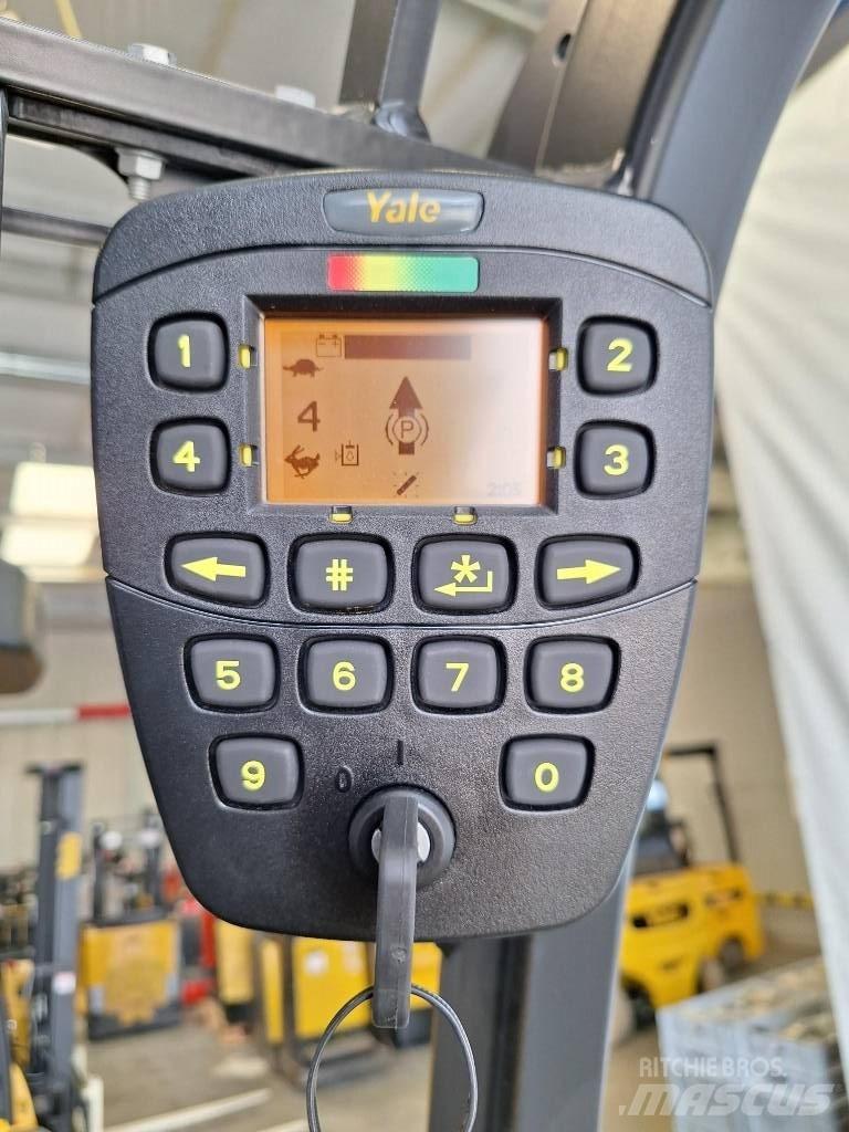 Yale ERP 30 VL 전동 지게차