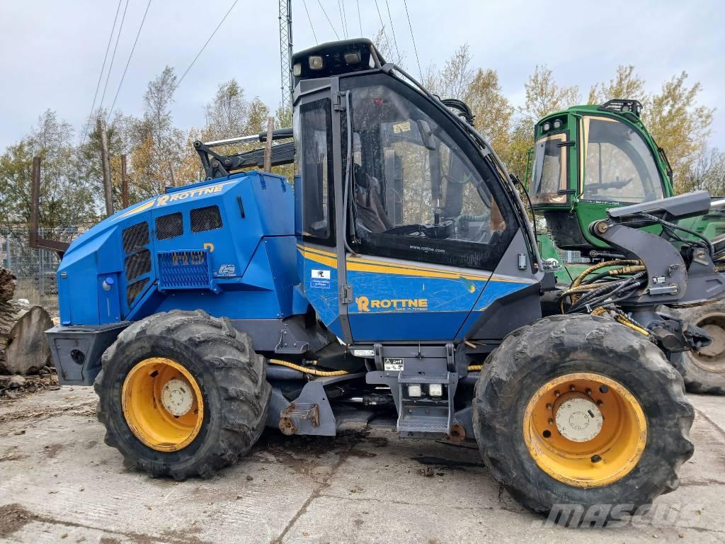 Rottne H8D 원목 하베스터