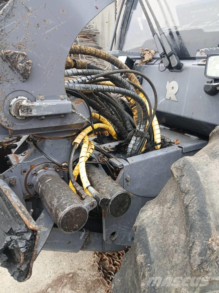 Rottne H8D 원목 하베스터