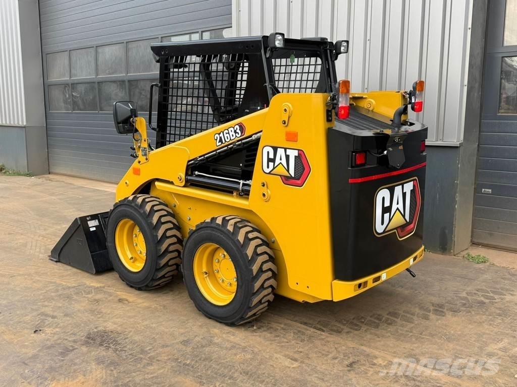 CAT 216B3  휠로우더