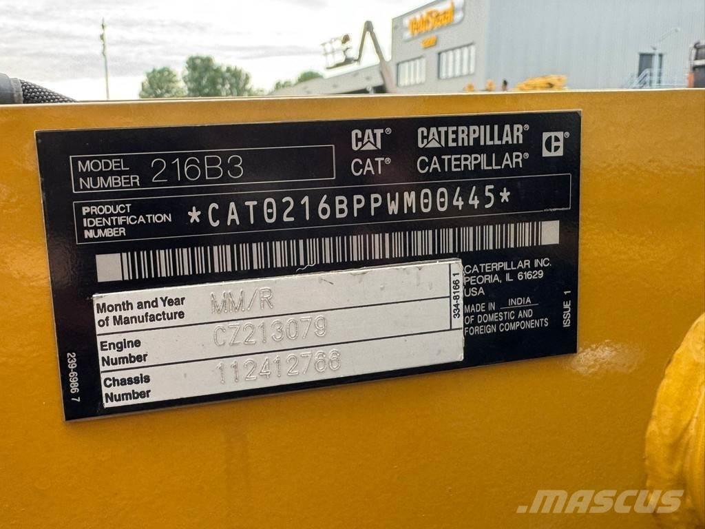 CAT 216B3  휠로우더
