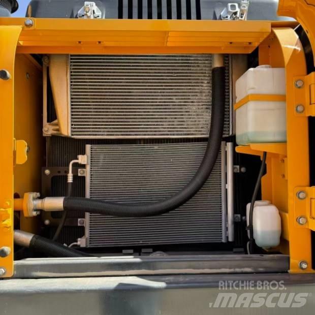 Hyundai R220-9S 대형 굴삭기 29톤 이상