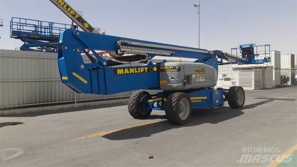 Genie Z135/70 관절형 전동이동 리프트