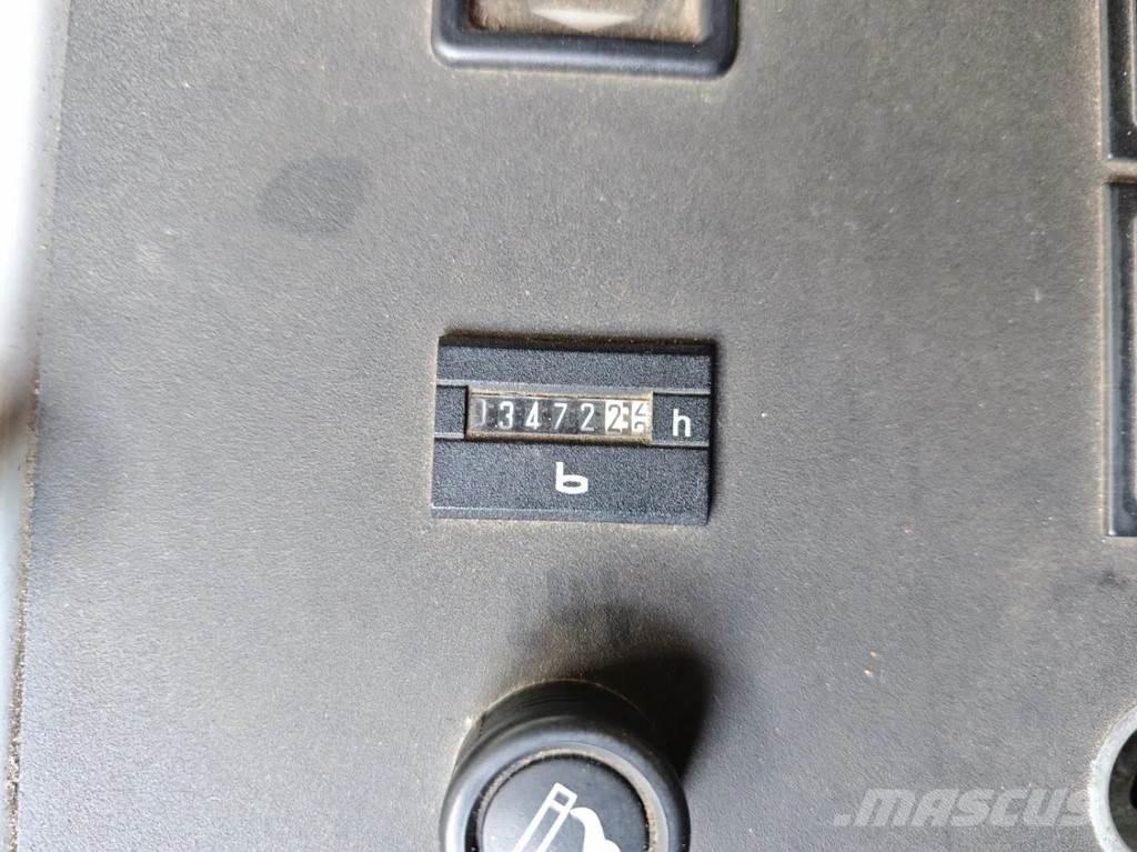 Liebherr MK100 타워 크레인