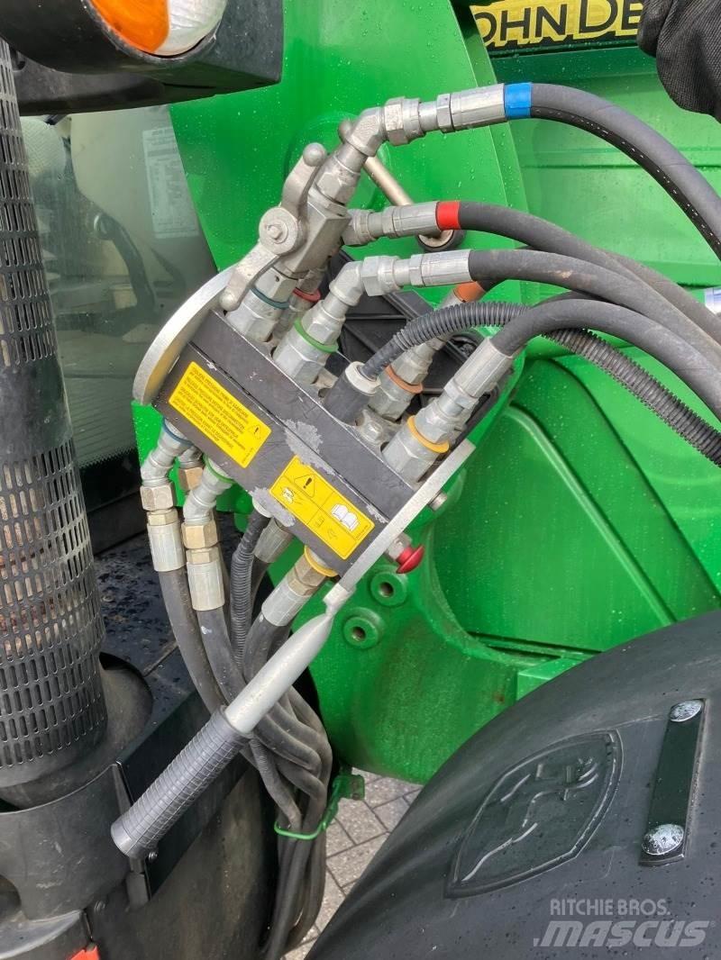John Deere 6125R 트랙터