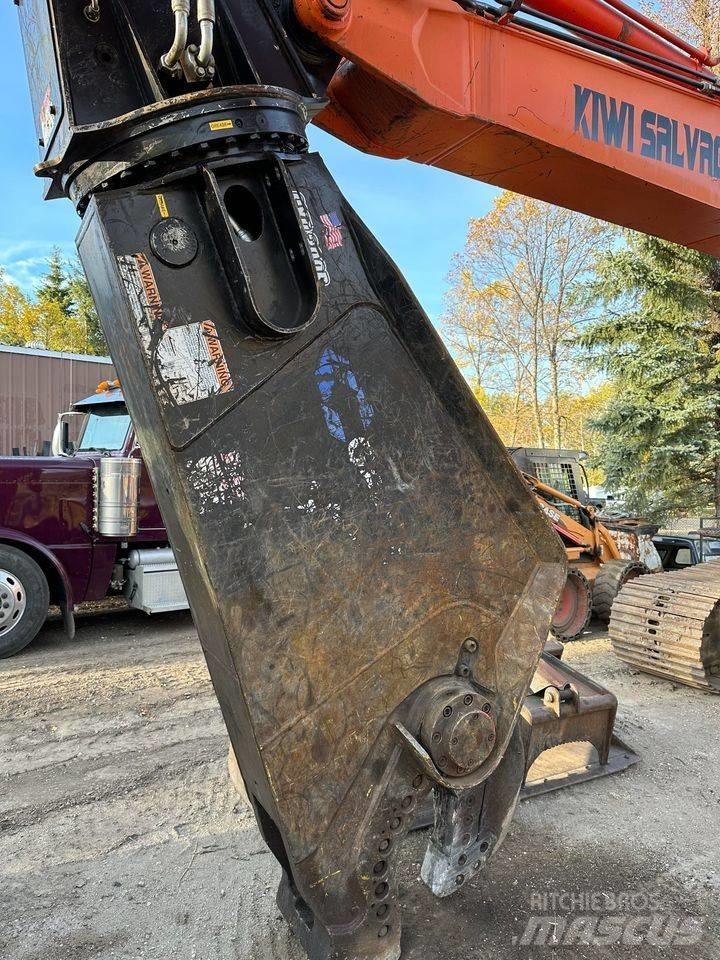 Hitachi EX 200 파쇄용 굴삭기