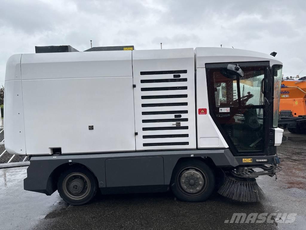 Ravo 540 STH 도로 청소차
